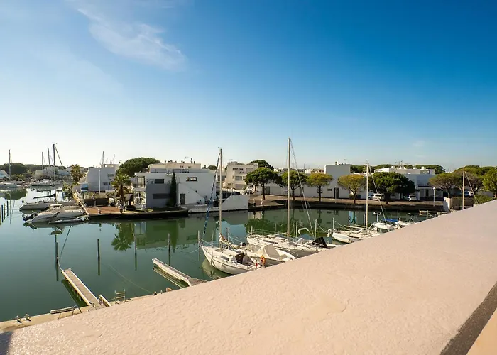 Les Marinas D'ulysse Iv By Interhome * Le Grau-du-Roi