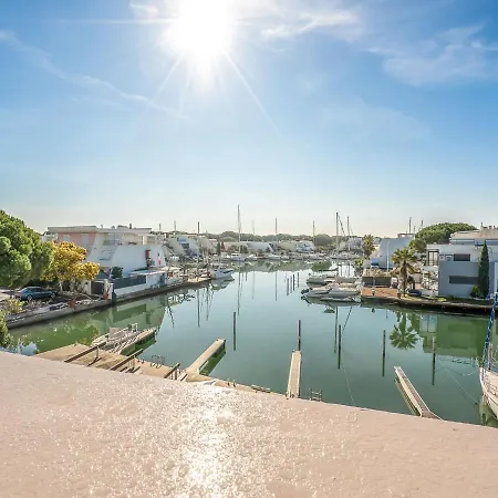 Apartment Les Marinas D'Ulysse IV By Interhome